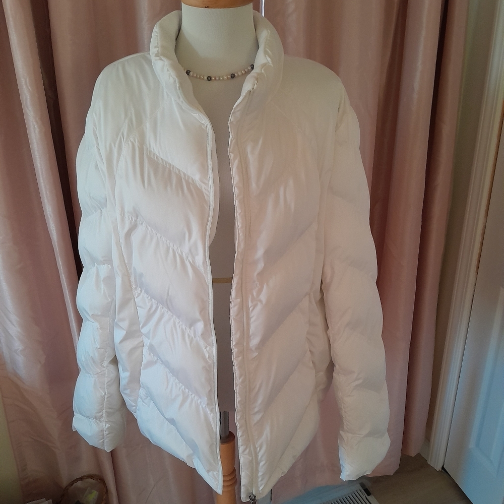 Athletic Works Woman white Puffer Jacket size 2X